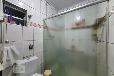 Casa à venda com 250m², 5 quartos e 1 vagaBanheiro da casa inferior