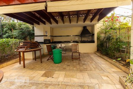 Apartamento à venda com 99m², 2 quartos e 2 vagas Apartamento à venda com 99m², 2 quartos e 2 vagasÁrea comum - Churrasqueira