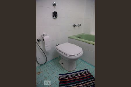 Apartamento à venda com 110m², 3 quartos e 1 vaga Apartamento à venda com 110m², 3 quartos e 1 vagaBanheiro