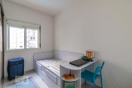 Quarto 1 de apartamento para alugar com 2 quartos, 68m² em Jardim Tupanci, Barueri