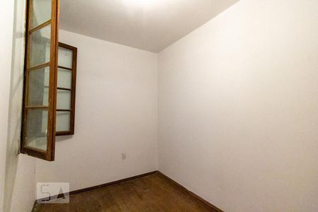 Casa à venda com 180m², 5 quartos e 2 vagas Casa à venda com 180m², 5 quartos e 2 vagasQuarto 3