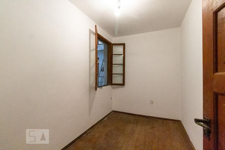 Casa à venda com 180m², 5 quartos e 2 vagas Casa à venda com 180m², 5 quartos e 2 vagasQuarto 3