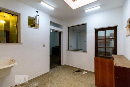 Casa à venda com 180m², 5 quartos e 2 vagas Casa à venda com 180m², 5 quartos e 2 vagasÁrea de Serviço