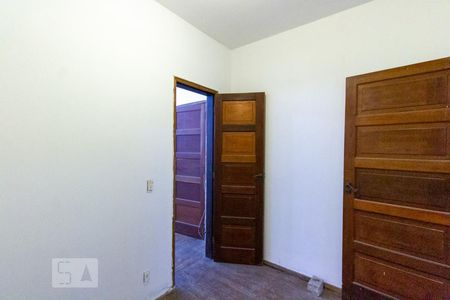 Casa à venda com 180m², 5 quartos e 2 vagas Casa à venda com 180m², 5 quartos e 2 vagasQuarto 2