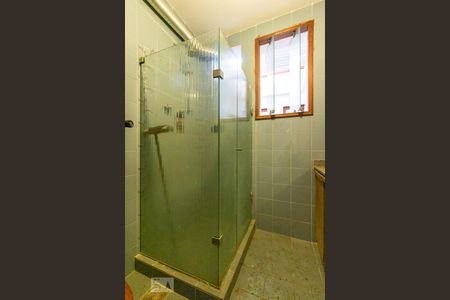 Casa à venda com 180m², 5 quartos e 2 vagas Casa à venda com 180m², 5 quartos e 2 vagasBanheiro Corredor 1º Andar