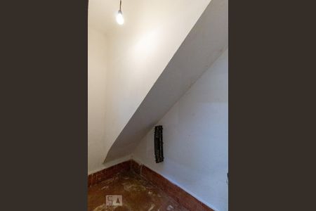 Casa à venda com 180m², 5 quartos e 2 vagas Casa à venda com 180m², 5 quartos e 2 vagasQuarto de Serviço