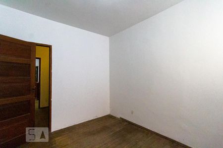 Casa à venda com 180m², 5 quartos e 2 vagas Casa à venda com 180m², 5 quartos e 2 vagasQuarto 1