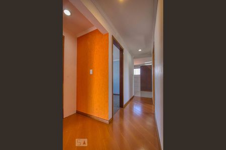 Corredor de casa para alugar com 3 quartos, 75m² em Cajuru, Curitiba