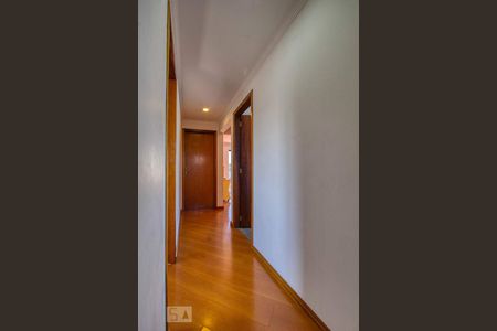 Corredor de casa para alugar com 3 quartos, 75m² em Cajuru, Curitiba