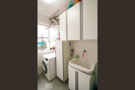 Apartamento à venda com 79m², 2 quartos e 2 vagasÁrea de Serviço