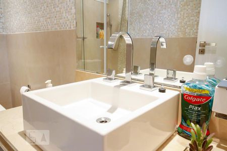 Apartamento à venda com 79m², 2 quartos e 2 vagasPia