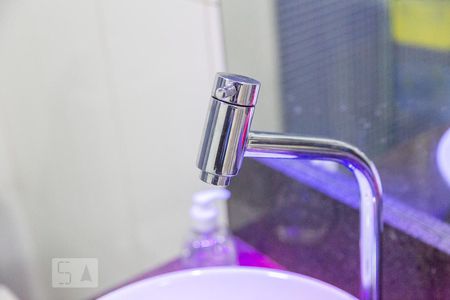 Casa à venda com 13984m², 3 quartos e 2 vagas Casa à venda com 13984m², 3 quartos e 2 vagasBanheiro Social