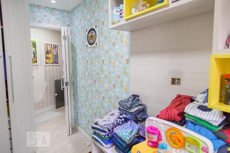 Casa à venda com 13984m², 3 quartos e 2 vagas Casa à venda com 13984m², 3 quartos e 2 vagasQuarto 2