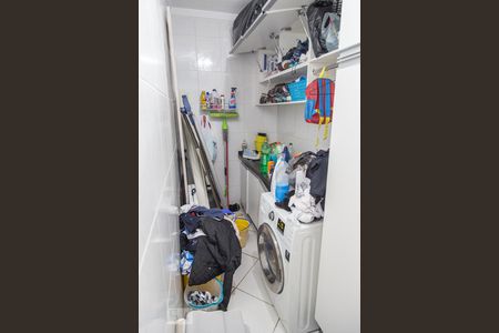 Casa à venda com 13984m², 3 quartos e 2 vagas Casa à venda com 13984m², 3 quartos e 2 vagasÁrea de Serviço