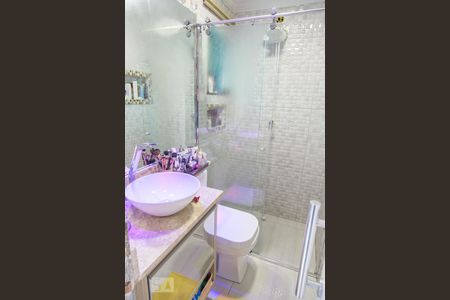 Casa à venda com 13984m², 3 quartos e 2 vagas Casa à venda com 13984m², 3 quartos e 2 vagasBanheiro do Quarto 3