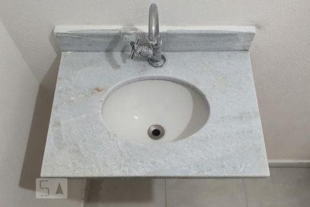 Apartamento para alugar com 90m², 2 quartos e sem vagaBanheiro