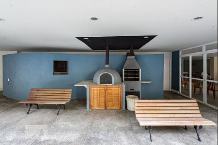 Apartamento à venda com 260m², 3 quartos e 2 vagas Apartamento à venda com 260m², 3 quartos e 2 vagasÁrea comum - Churrasqueira