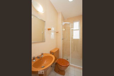 Banheiro  de apartamento para alugar com 1 quarto, 35m² em Bom Fim, Porto Alegre