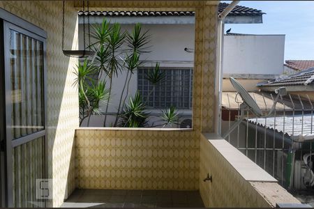 Casa à venda com 240m², 3 quartos e 5 vagasVaranda do quarto 3