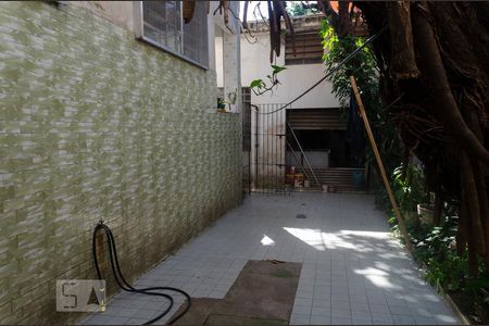 Casa à venda com 240m², 3 quartos e 5 vagasQuintal/Garagem