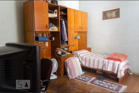 Casa à venda com 240m², 3 quartos e 5 vagasQuarto 2