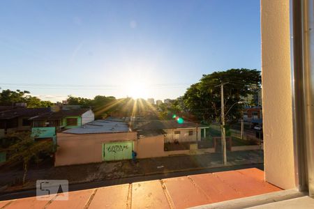 Vista  de apartamento para alugar com 2 quartos, 70m² em Partenon, Porto Alegre