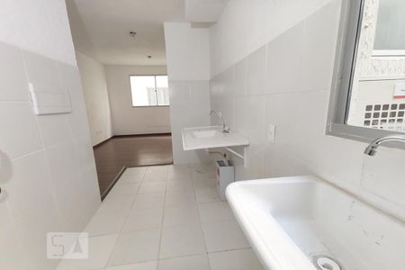 Apartamento à venda com 40m², 2 quartos e 1 vaga Apartamento à venda com 40m², 2 quartos e 1 vagaCozinha e Área de Serviço