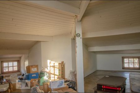 Casa à venda com 128m², 3 quartos e 4 vagasSótão