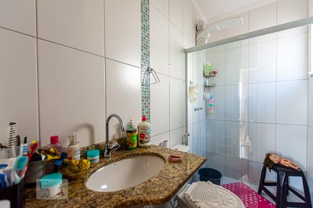Casa à venda com 66m², 2 quartos e 2 vagas Casa à venda com 66m², 2 quartos e 2 vagasBanheiro Social