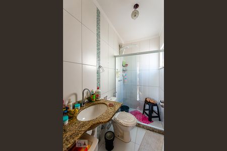 Casa à venda com 66m², 2 quartos e 2 vagas Casa à venda com 66m², 2 quartos e 2 vagasBanheiro Social