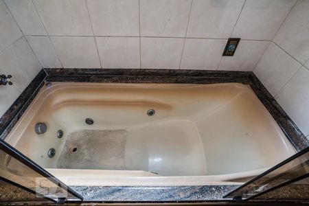 Apartamento à venda com 100m², 3 quartos e 2 vagasBanheiro da Suíte