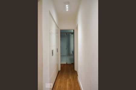 Apartamento para alugar com 240m², 4 quartos e 2 vagasCorredor