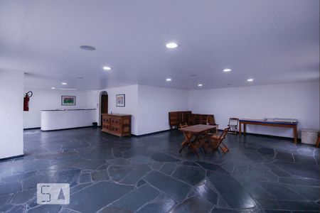 Apartamento para alugar com 240m², 4 quartos e 2 vagasÁrea comum - Salão de festas