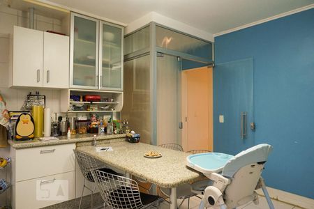Apartamento para alugar com 240m², 4 quartos e 2 vagasCozinha