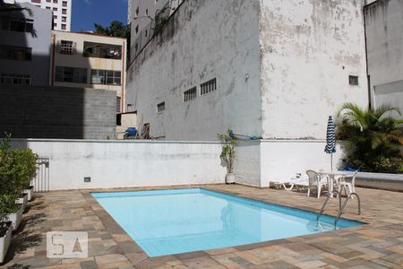 Apartamento para alugar com 240m², 4 quartos e 2 vagasÁrea comum - Piscina