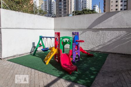 Apartamento para alugar com 240m², 4 quartos e 2 vagasÁrea Comum - Playground
