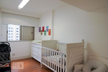 Apartamento para alugar com 240m², 4 quartos e 2 vagasQuarto 3 