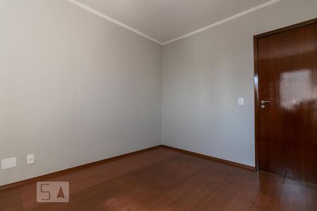 Apartamento à venda com 110m², 3 quartos e 2 vagasQuarto 2