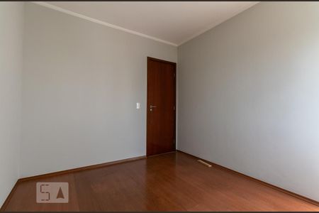 Apartamento à venda com 110m², 3 quartos e 2 vagasQuarto 2