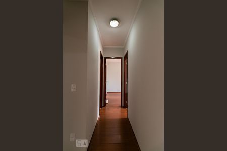 Corredor de apartamento à venda com 3 quartos, 110m² em Vila Regente Feijó, São Paulo