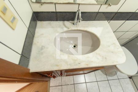 Apartamento à venda com 68m², 3 quartos e 1 vaga Apartamento à venda com 68m², 3 quartos e 1 vagaBanheiro Social