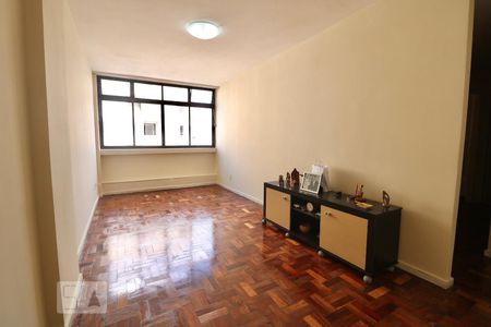 Apartamento à venda com 115m², 2 quartos e 1 vaga Apartamento à venda com 115m², 2 quartos e 1 vagaSala