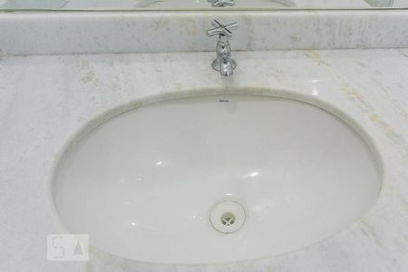 Apartamento à venda com 69m², 3 quartos e 2 vagasBanheiro