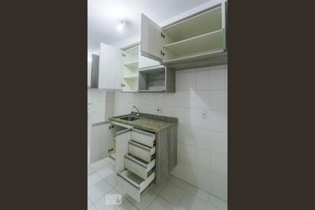 Apartamento à venda com 69m², 3 quartos e 2 vagasCozinha Armarios