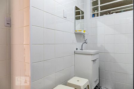 Banheiro de apartamento para alugar com 1 quarto, 64m² em Campos Elíseos, São Paulo
