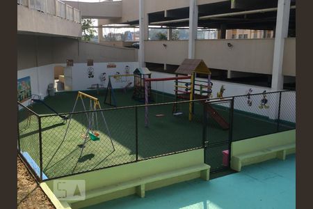 Apartamento à venda com 62m², 2 quartos e 1 vaga Apartamento à venda com 62m², 2 quartos e 1 vagaÁrea Comum - Playground