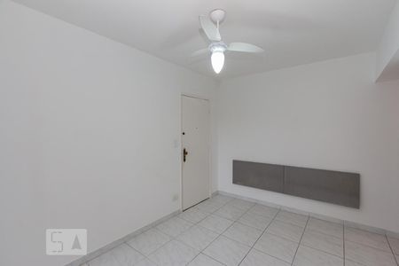 Sala de apartamento para alugar com 2 quartos, 60m² em Santo Amaro, São Paulo