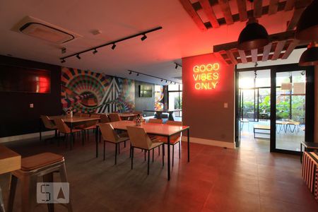 Studio à venda com 37m², 1 quarto e 2 vagasÁrea comum - Salão de festas