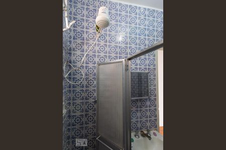 Banheiro de kitnet/studio para alugar com 1 quarto, 30m² em Tijuca, Rio de Janeiro