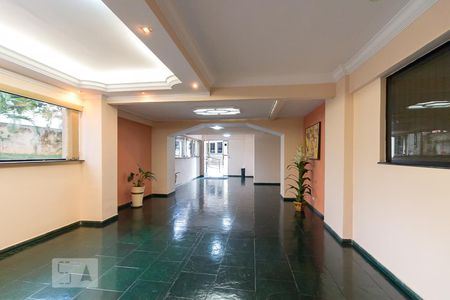 Apartamento à venda com 150m², 3 quartos e 2 vagasHall de entrada do prédio